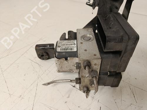 Used ABS pump ABS pump RENAULT MEGANE III Grandtour (KZ0/1) 1.5 dCi (KZ09, KZ0D, KZ1G, KZ29, KZ14, KZ1W, KZ10, KZ1F,... (110 hp) 33546931 33546931
