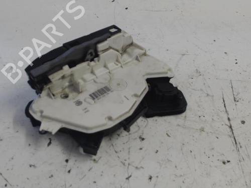 front-right-lock-vw-golf-vii-5g1-bq1-be1-be2-2012-2013-2014-2015-2016-2017-2018-2019-2020-2021-27014435 main image