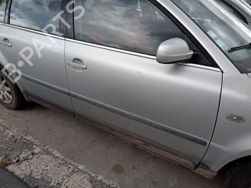 Dør høyre foran VW PASSAT B5.5 (3B3) 1.9 TDI (130 hp) 29209213