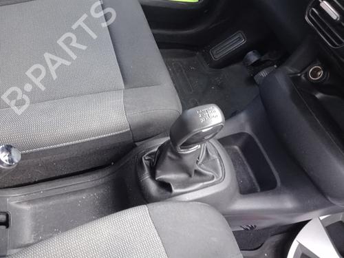Used Gear lever CITROËN C4 CACTUS 1.2 VTi 82 (82 hp) 28440633