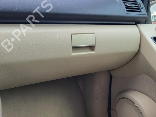 Used Glove box MERCEDES-BENZ A-CLASS (W169) A 180 CDI (169.007, 169.307) (109 hp) 27014697