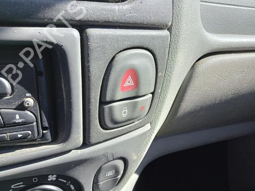 Warnblinkschalter für RENAULT SCÉNIC I MPV (JA0/1_, FA0_) 1.4 16V (JA0D, JA1H, Ja0W, JA10) (95 hp) 29165294