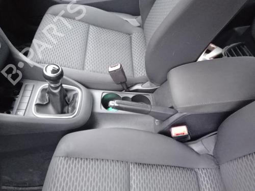Used Gear lever VW GOLF VI (5K1) 1.4 (80 hp) 27018121