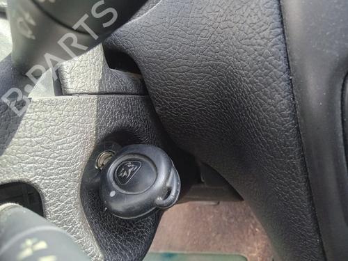 Used Ignition barrel PEUGEOT 206 Hatchback (2A/C) 1.4 i (75 hp) 28814853