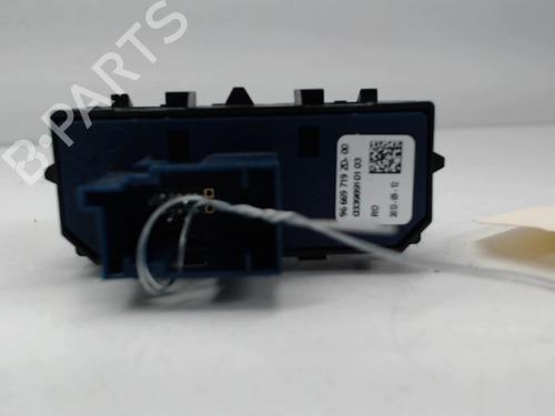 Switch CITROËN DS5 2.0 HDi 165 BP26988405I30