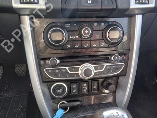 Used Radio Radio RENAULT KOLEOS I (HY_) 2.0 dCi 4x4 (HY0K) (150 hp) 34168109 34168109