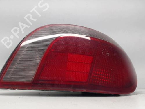 Højre baglygte TOYOTA YARIS (_P1_) 1.0 (SCP10_, SCP10R) (68 hp) 26999136