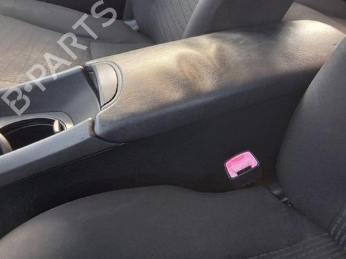 seat-buckle-toyota-avensis-estate-_t27_-2008-2009-2010-2011-2012-2013-2014-2015-2016-2017-2018-30712456 main image