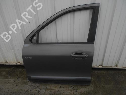 Used Left front door HYUNDAI SANTA FÉ I (SM) 2.0 CRDi 4x4 (125 hp) 27005130