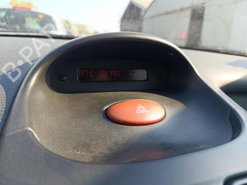 Used Warning switch Warning switch PEUGEOT 206 Hatchback (2A/C) 1.4 HDi eco 70 (68 hp) 39713379 39713379