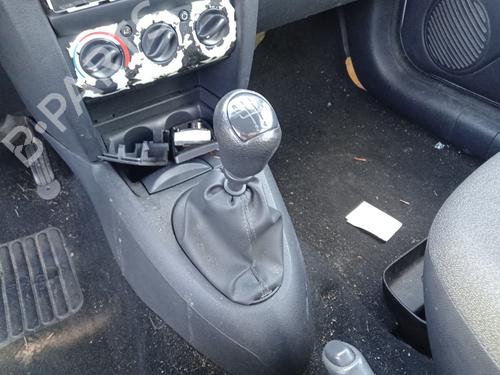 Used Gear lever RENAULT CLIO II (BB_, CB_) 1.5 dCi (B/CB07) (65 hp) 31824993