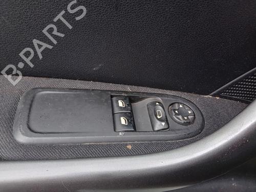 Used Left front window switch PEUGEOT 308 I (4A_, 4C_) 1.6 HDi (109 hp) 28692503