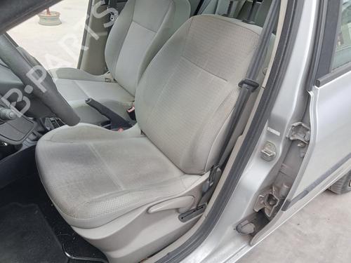 Used Front left belt tensioner RENAULT CLIO III (BR0/1, CR0/1) 1.2 16V (BR02, BR0J, BR11, CR02, CR0J, CR11) (75 hp) 30328782