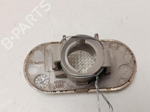 Used Right front indicator Right front indicator RENAULT TWINGO II (CN0_) [2007-2026] 40526844 40526844