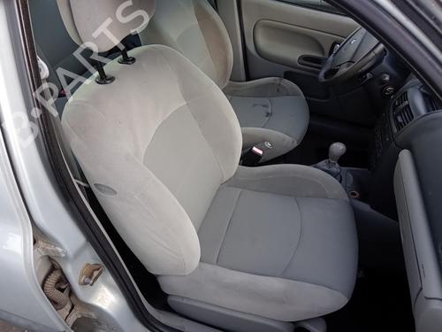 Used Front right seatbelt RENAULT CLIO II (BB_, CB_) 1.4 16V (B/CB0P, BB13) (98 hp) 32783971