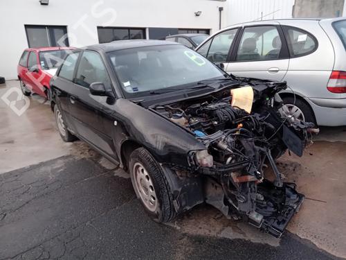 Used Front wiper motor AUDI A3 (8L1) 1.6 (101 hp) 32111058