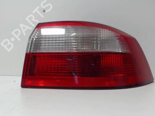 Used Right taillight RENAULT LAGUNA II (BG0/1_) 1.9 dCi (107 hp) 27013923