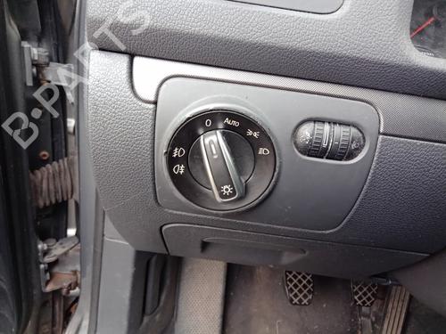 Commande de phare VW GOLF V (1K1) 1.9 TDI (105 hp) 30083911