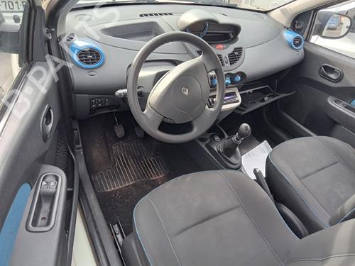 Used Front left interior door handle RENAULT TWINGO II (CN0_) 1.2 16V (CN04, CN0B) (75 hp) 31625174