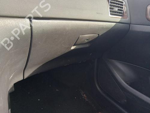 Handskerum PEUGEOT 307 (3A/C) 2.0 HDi 110 (107 hp) 30294467