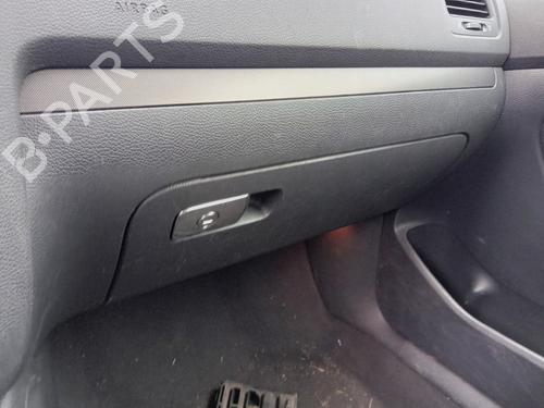 BP30083903C95 main image