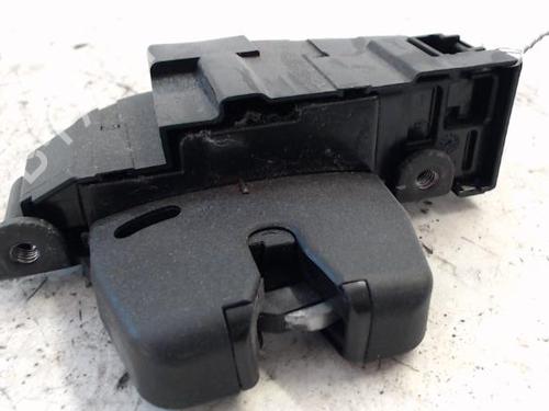 Used Tailgate lock PEUGEOT 308 I (4A_, 4C_) 1.6 HDi (109 hp) 27002676