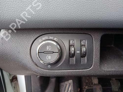 Used Headlight switch OPEL MERIVA B MPV (S10) 1.6 CDTi (75) (136 hp) 27017393