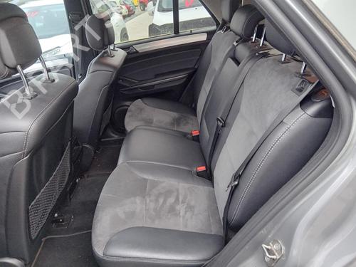 Rear seat MERCEDES-BENZ M-CLASS (W164) ML 300 CDI 4-matic (164.121) BP26986559C17