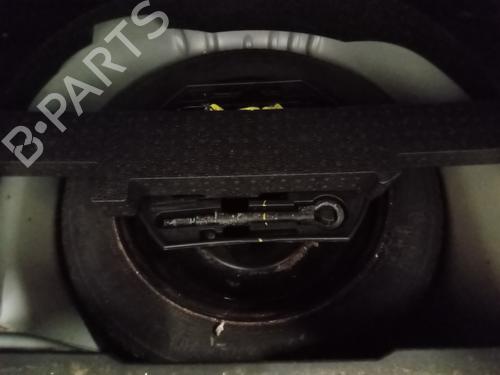 Used Jack Kit PEUGEOT 2008 I (CU_) 1.2 VTi (82 hp) 32264721