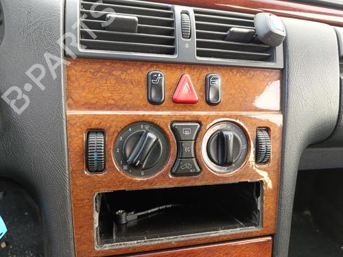 Used Warning switch Warning switch MERCEDES-BENZ E-CLASS (W210) E 220 D (210.004) (95 hp) 39662514 39662514