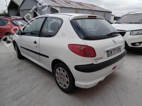 Seat buckle PEUGEOT 206 Hatchback (2A/C) 1.4 HDi eco 70 | BP27023329I32 