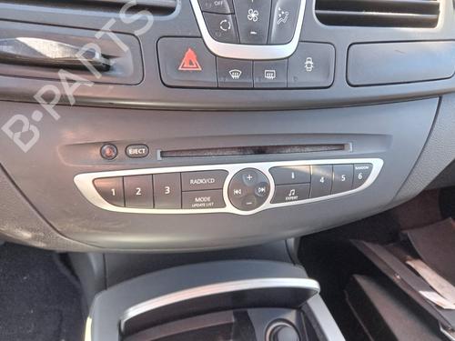 Used Radio Radio RENAULT LAGUNA III (BT0/1) 2.0 dCi (BT01, BT08, BT09, BT0E, BT0K, BT12, BT1C, BT1D,... (150 hp) 33546299 33546299