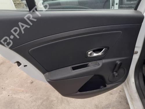 Electronic module RENAULT MEGANE III Hatchback (BZ0/1_, B3_) 1.5 dCi (BZ0C) | BP27010368M83  - Image 8