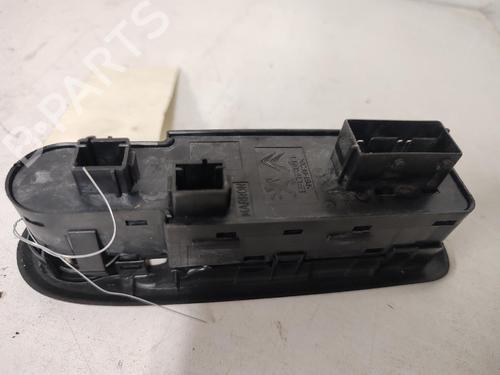 Left front window switch CITROËN C3 II (SC_) 1.4 | BP38328518I27 - Image 3