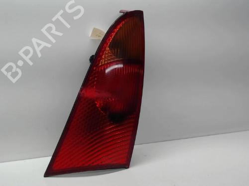 Right taillight FORD FOCUS I (DAW, DBW) 1.8 Turbo DI / TDDi | BP26999444C35 
