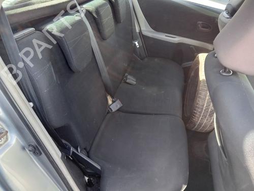 Used Rear seat Rear seat TOYOTA YARIS (_P9_) 1.4 D-4D (NLP90_, NLP90R) (90 hp) 32777332 32777332