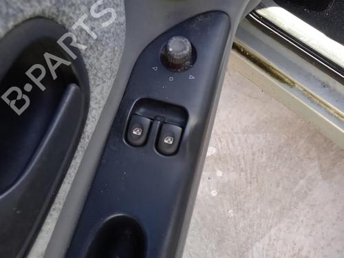 Used Left front window switch RENAULT LAGUNA I (B56_, 556_) 1.6 16V (B568, B561) (107 hp) 26987087