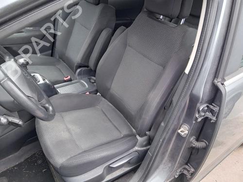 Used Left front seat PEUGEOT 5008 (0U_, 0E_) 1.6 HDi (112 hp) 28195409