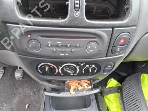 Used Radio Radio RENAULT MEGANE I (BA0/1_) 1.9 dCi (BA05, BA1F) (102 hp) 32413704 32413704