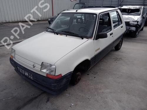 Used Left front indicator Left front indicator RENAULT SUPER 5 (B/C40_) 1.1 (48 hp) 27025980 27025980