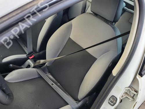 Siège avant gauche CITROËN C3 II (SC_) 1.0 VTi 68 (68 hp) 27003173