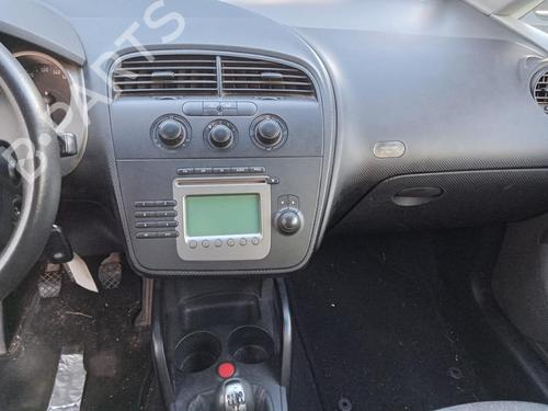 Used Radio SEAT ALTEA (5P1) 1.9 TDI (105 hp) 27013542