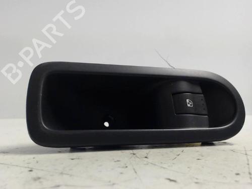 Used Right front window switch RENAULT MEGANE II (BM0/1_, CM0/1_) 1.9 dCi (BM0G, CM0G) (120 hp) 26991829