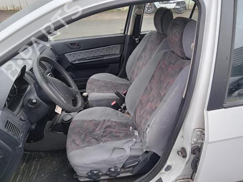 Used Seat buckle HYUNDAI GETZ (TB) 1.5 CRDi (82 hp) 27022079