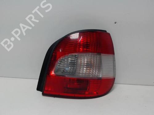 Farolim direito RENAULT SCÉNIC I MPV (JA0/1_, FA0_) 1.6 (JA00, JA16, JA15, JA19, JA1V, JA2B, JA2C, JA0B,... (107 hp) 27005677