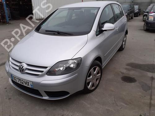 Used Front wiper motor VW GOLF PLUS V (5M1, 521) 1.9 TDI (105 hp) 27010366
