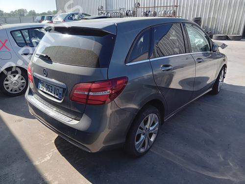 Used Rear axle MERCEDES-BENZ B-CLASS Sports Tourer (W246, W242) B 200 (246.243) (156 hp) 26999907