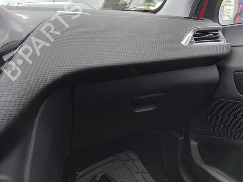 Used Glove box PEUGEOT 208 I (CA_, CC_) 1.5 BlueHDI 100 (102 hp) 27006574