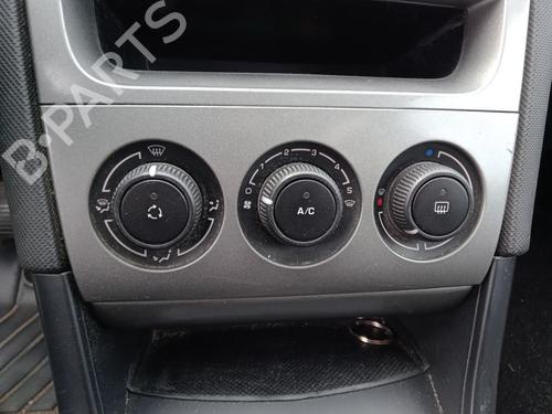 Used Climate control PEUGEOT 308 SW I (4E_, 4H_) 1.6 HDi (109 hp) 26989138