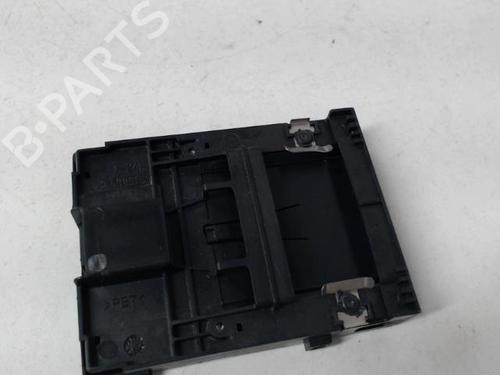 Used Card reader Card reader RENAULT MEGANE CC (EZ0/1_) 1.5 dCi (EZ09, EZ1G, EZ0D, EZ14) (110 hp) 27022125 27022125